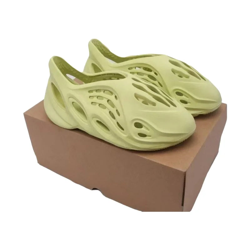 Casual Hollow out Thick Heel Couple Sandals Beach Outdoor Slippers Men Women Breathable Flip Flops Leather Upper Rubber Sole