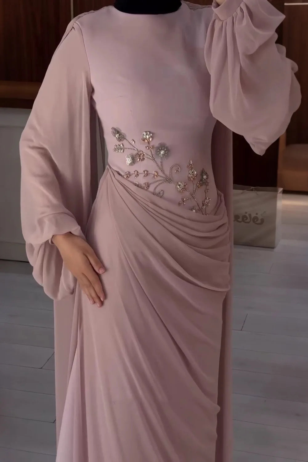 Elegant Long Sleeve Sequin Decorated Floral Chiffon Dress Bodycon Maxi Skirt Style Polyester Fabric round Neckline High Waist
