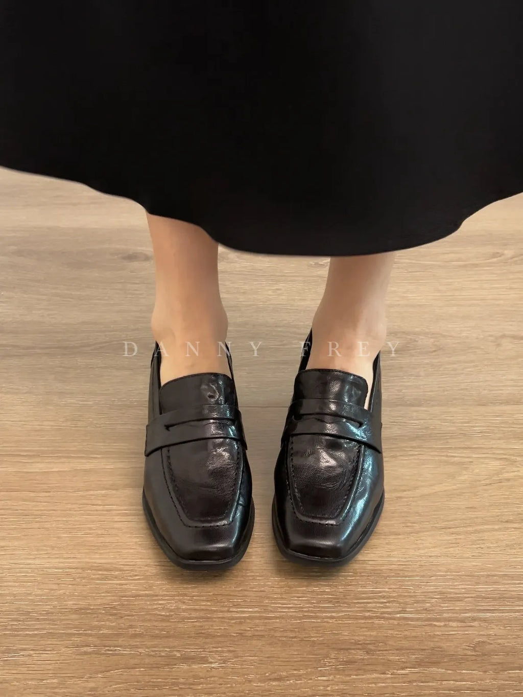 Trendy Work Shoes Women's Slip-On Loafers Artistic Style High Intelligence Sensation British Style Square Head Thick Heel Lea...