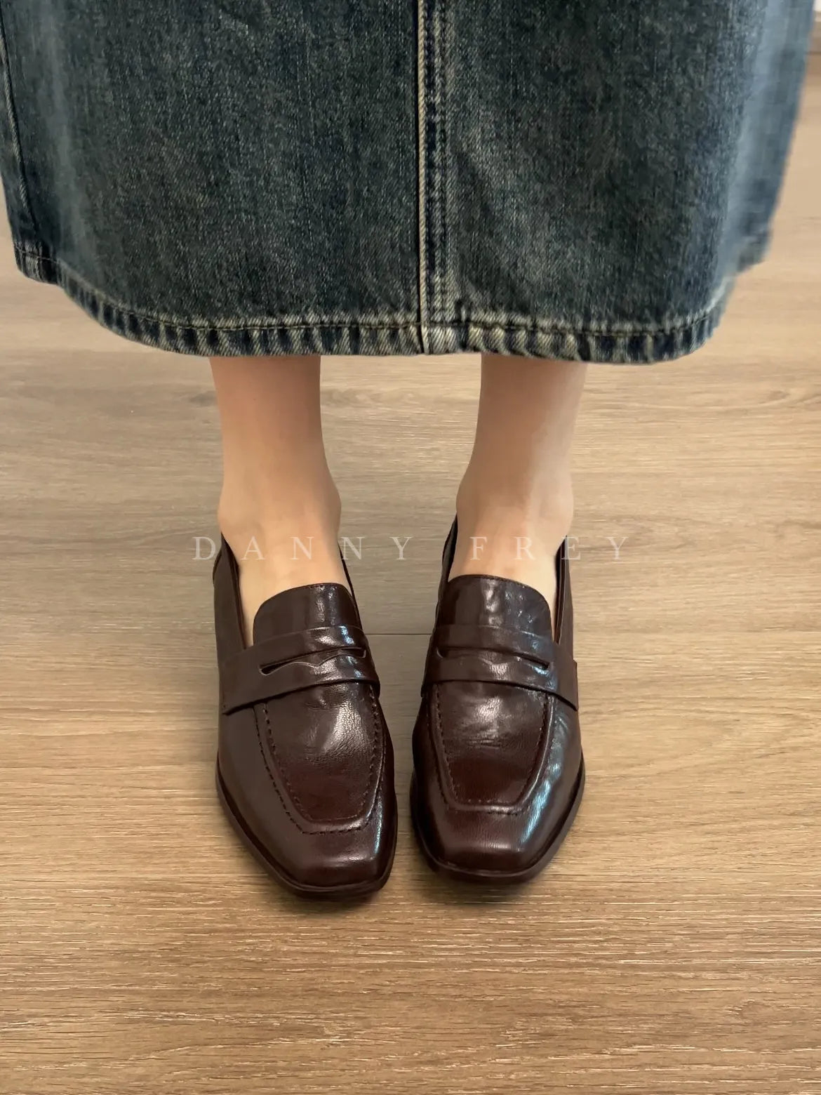 Trendy Work Shoes Women's Slip-On Loafers Artistic Style High Intelligence Sensation British Style Square Head Thick Heel Lea...