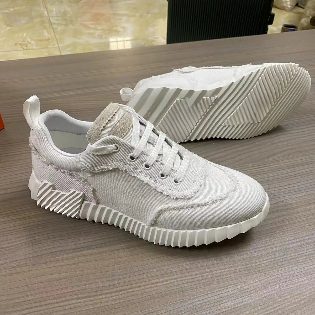 New 2026 Men's Casual Shoes Denim Wear-Resistant Fashionable Couple Style Sports Shoes Anti-Slip Lightweight Comfortable Rubb...