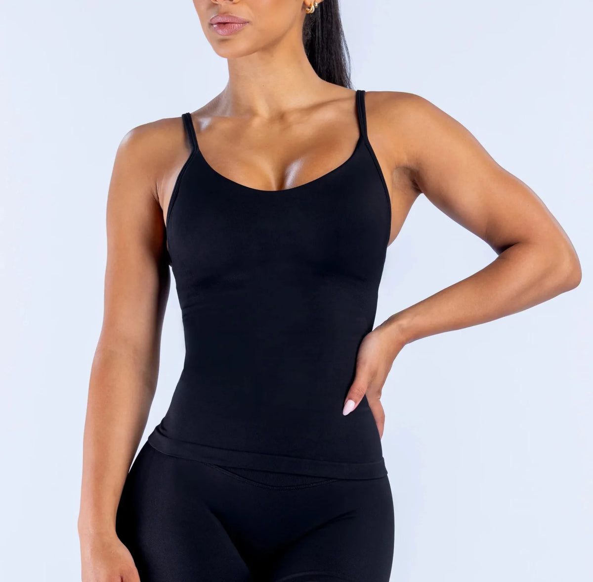 DFYNE New Seamless Yoga Vest U-Neck Thin Strap Fitness Sports Bralette Slim Fit Breathable Nylon Spandex Tank Top for Women