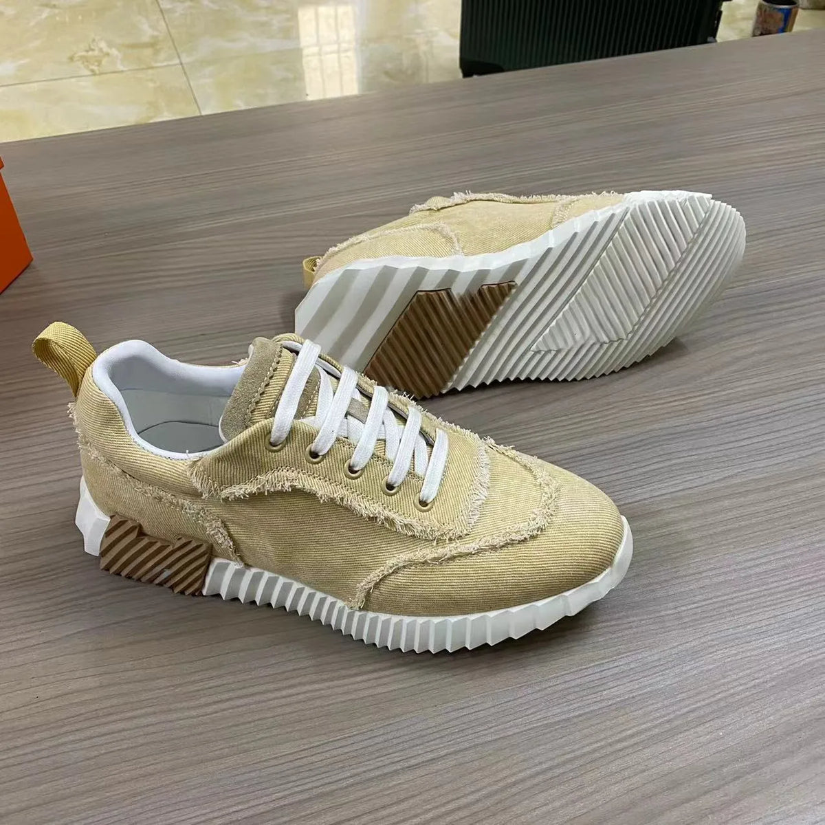 New 2026 Men's Casual Shoes Denim Wear-Resistant Fashionable Couple Style Sports Shoes Anti-Slip Lightweight Comfortable Rubb...