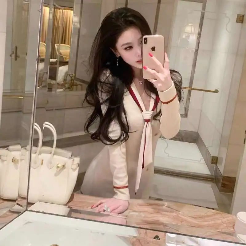 French Style Splice Color V-Neck Dress Slim Fit Short Tight Bodycon Skirt Autumn Winter Korean Style Fashionable Wrap Dress