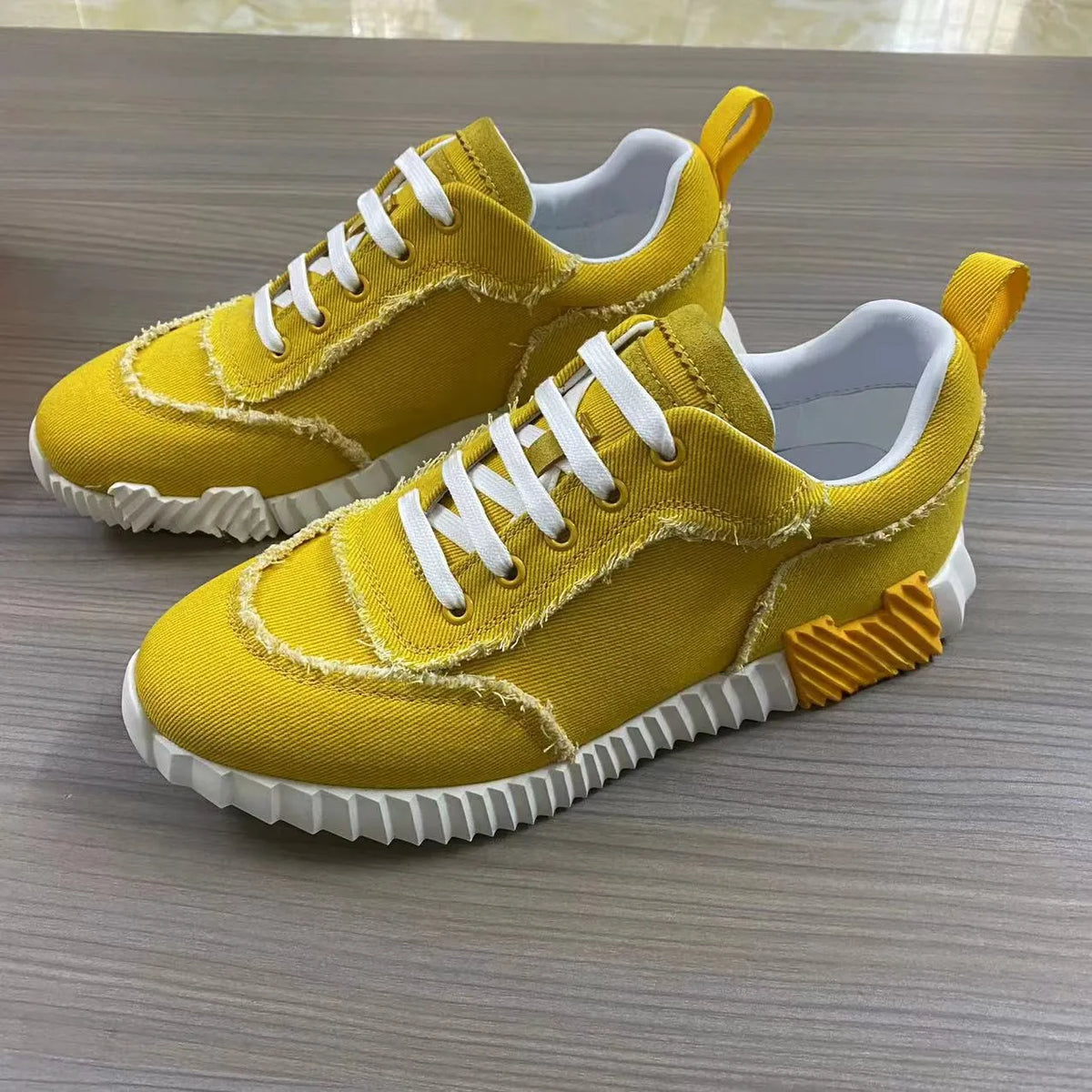 New 2026 Men's Casual Shoes Denim Wear-Resistant Fashionable Couple Style Sports Shoes Anti-Slip Lightweight Comfortable Rubb...