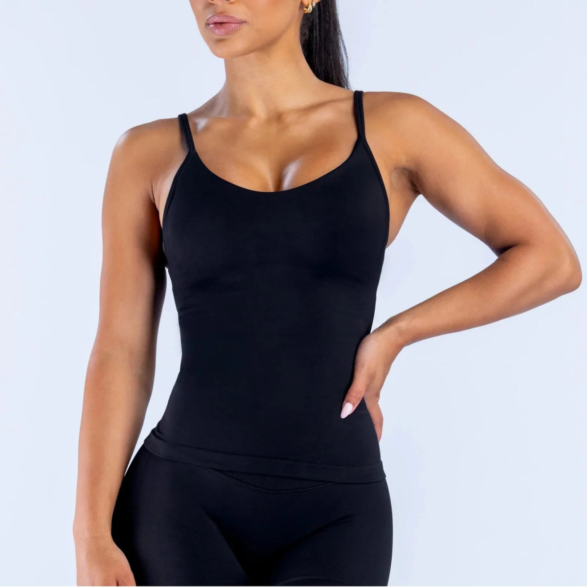 DFYNE New Seamless Yoga Vest U-Neck Thin Strap Fitness Sports Bralette Slim Fit Breathable Nylon Spandex Tank Top for Women