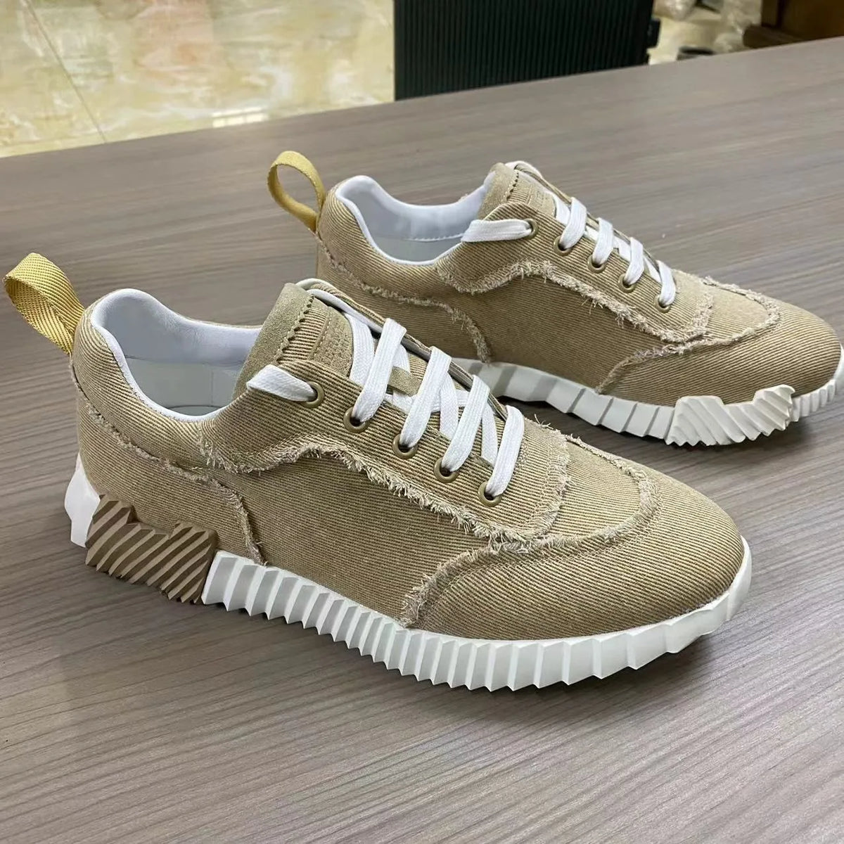 New 2026 Men's Casual Shoes Denim Wear-Resistant Fashionable Couple Style Sports Shoes Anti-Slip Lightweight Comfortable Rubb...