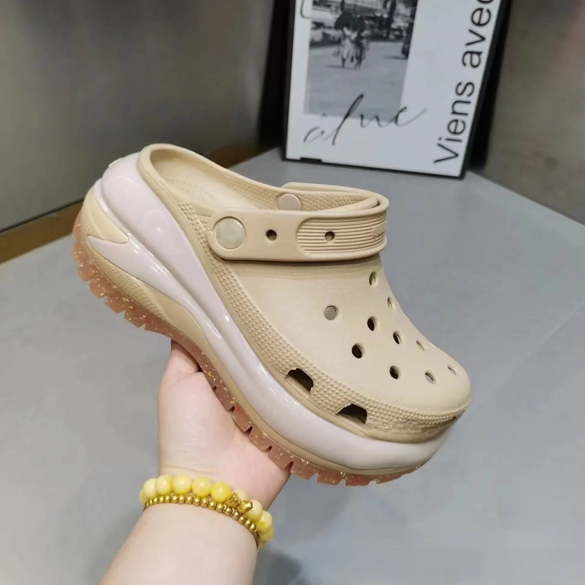 Thick Bottom Breathable Anti-Slip Beach Sandals Women's Casual Slip-On EVA Shoes Comfortable Wear-Resistant Casual Sandals