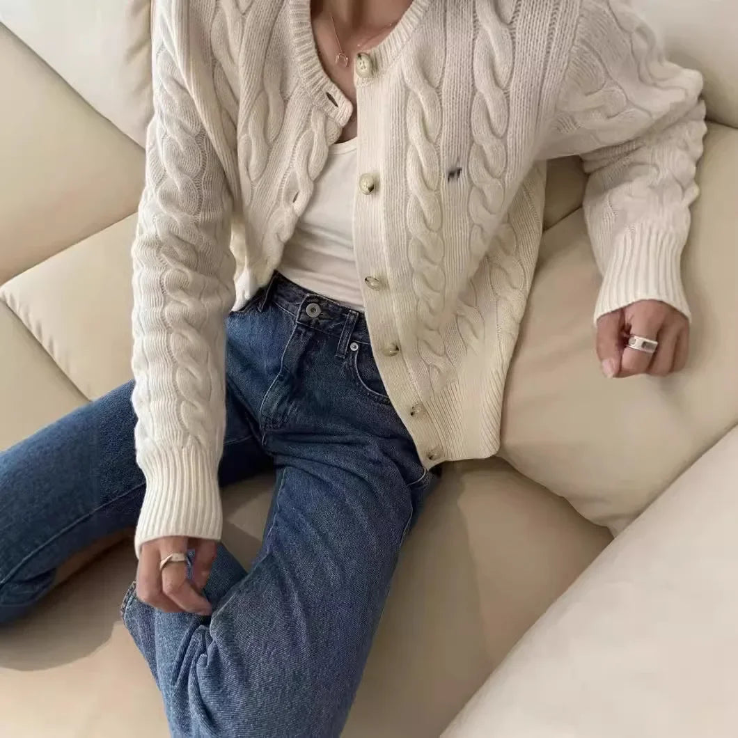 Women's Knitted Wool Sweater Cardigan round Neck Thick Outerwear Top Retro Twisted Knit Autumn Winter Sweater Crew Neck