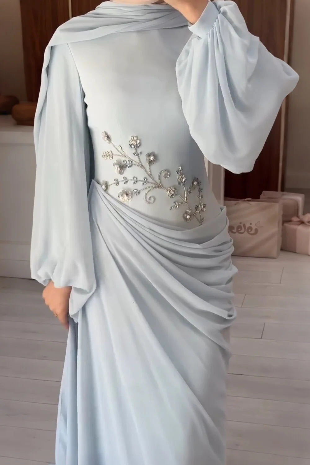 Elegant Long Sleeve Sequin Decorated Floral Chiffon Dress Bodycon Maxi Skirt Style Polyester Fabric round Neckline High Waist