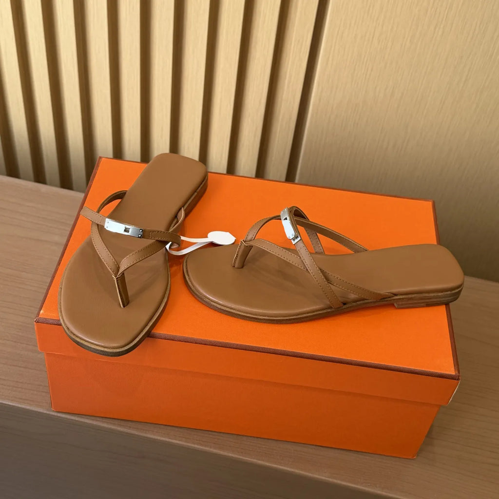 Summer 2026 Women's Casual Metal Lock Buckle Sandals Thong Slippers with Strap for Outdoor Beach Vacation Flat Heel Shoes